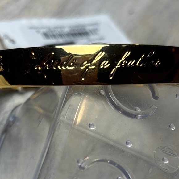 Kate Spade Best Friends Gold Bracelet NWT - Picture 4 of 13